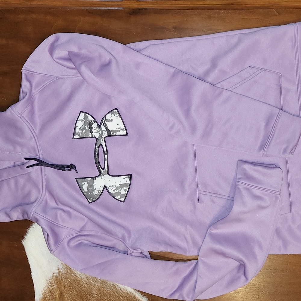 Under Armour- Women's lilac and snow camo pullover- Small